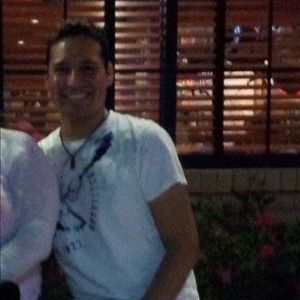 Meet your Posher, Moises